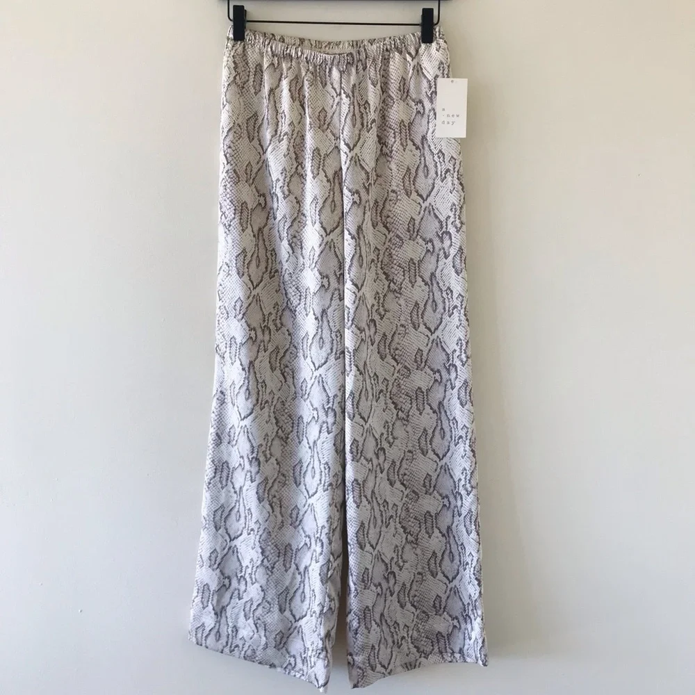 A New Day Snakeskin Print Wide Leg Pants, NWT - Picture 3 of 13